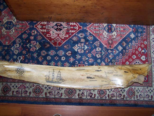 A Fine and Rare Whale's Jawbone Beautifully Scrimshawed and dated 1909. — image 10